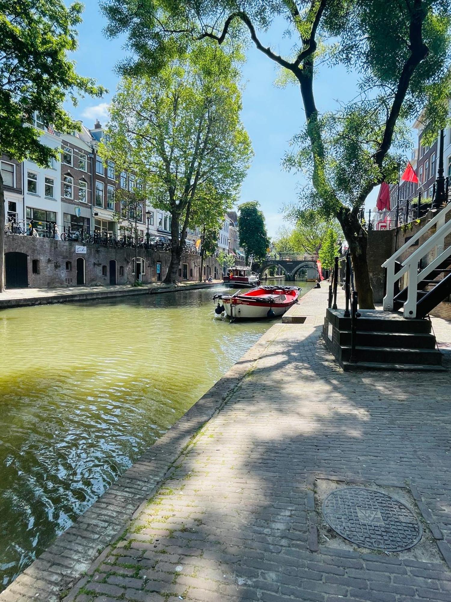 Apartment The Stork - In Luxe Logeren Aan De Oudegracht, Centrum Utrecht