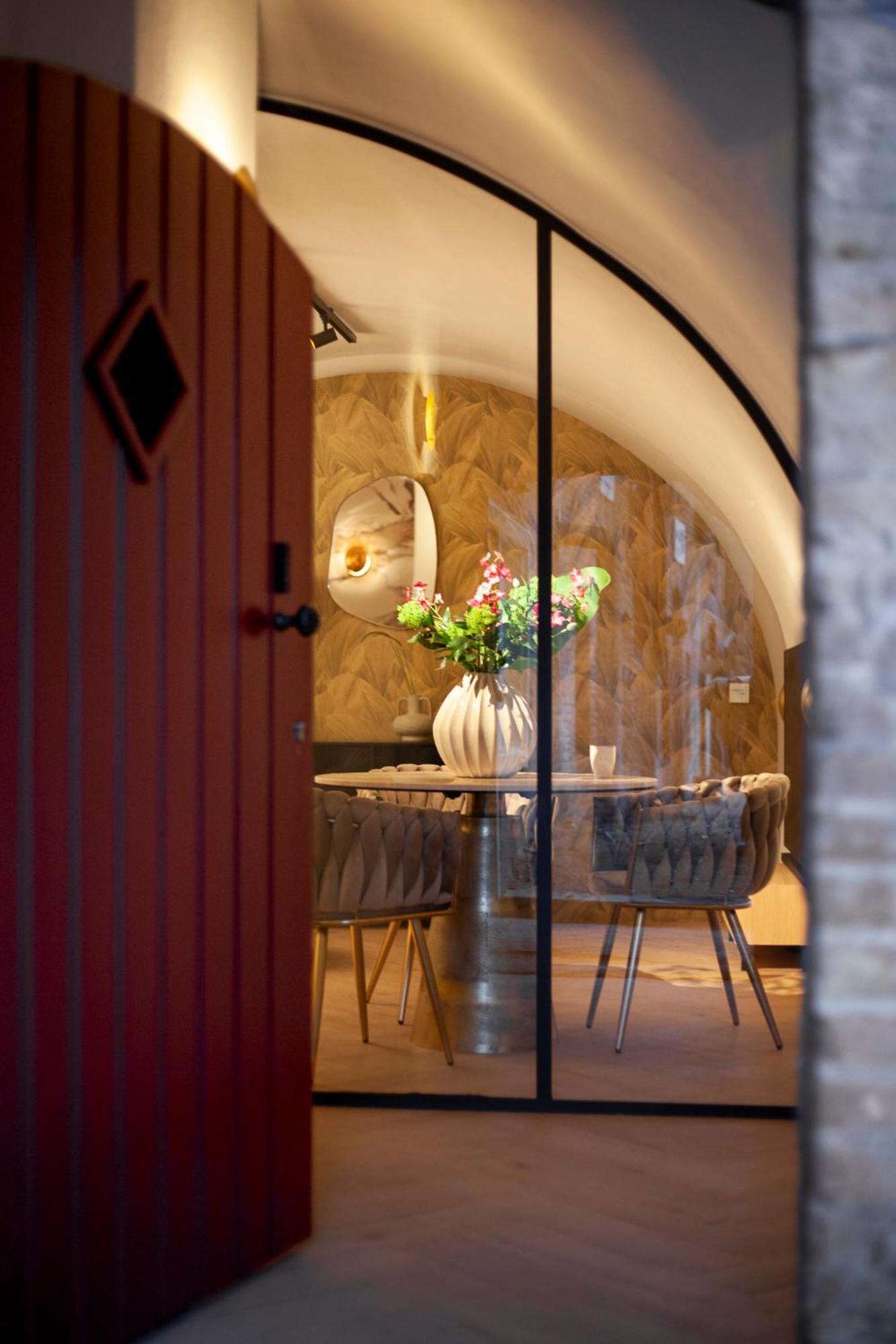Apartment The Stork - In Luxe Logeren Aan De Oudegracht, Centrum *
